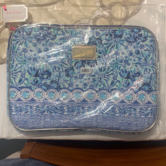 Lilly Pulitzer Other - Lily Pulitzer- Laptop Case/Bag - New and still in original wrap